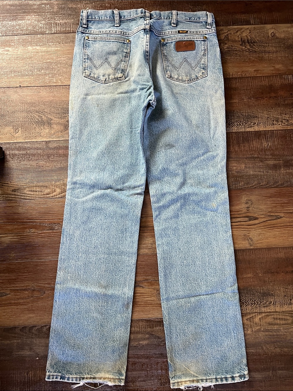 Wrangler 13MWZSW Light Blue Straight Leg Jeans. 35x34